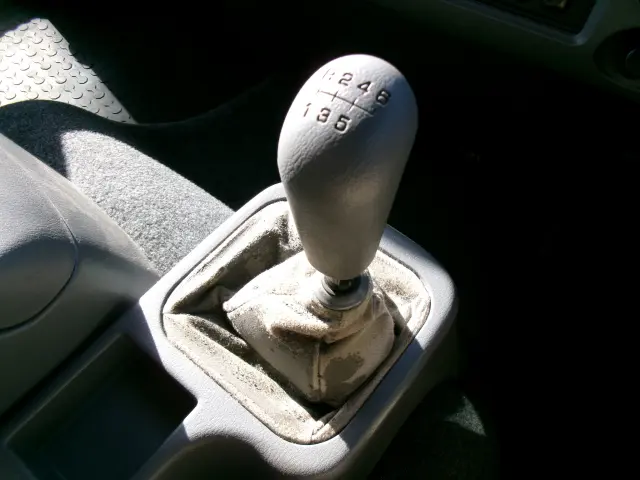 三菱 ファイター TKG-FK62FY(2WD)の写真16