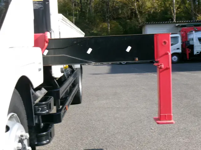 三菱 ファイター TKG-FK62FY(2WD)の写真26