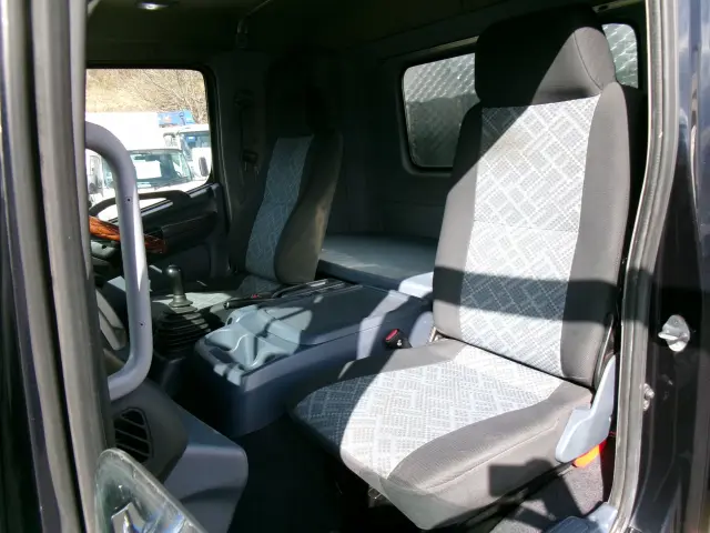 日野 レンジャー ADG-FD7JLWAの写真15