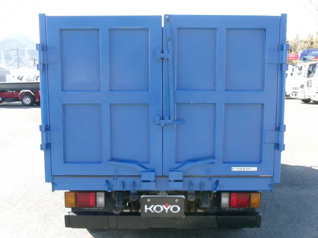 いすゞ エルフ BDG-NKR85AD(2WD)の写真5