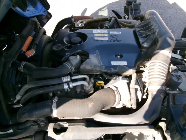 いすゞ エルフ BDG-NKR85AD(2WD)の写真36