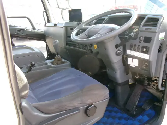 三菱 ファイター LKG-FK62FZ(2WD)の写真10