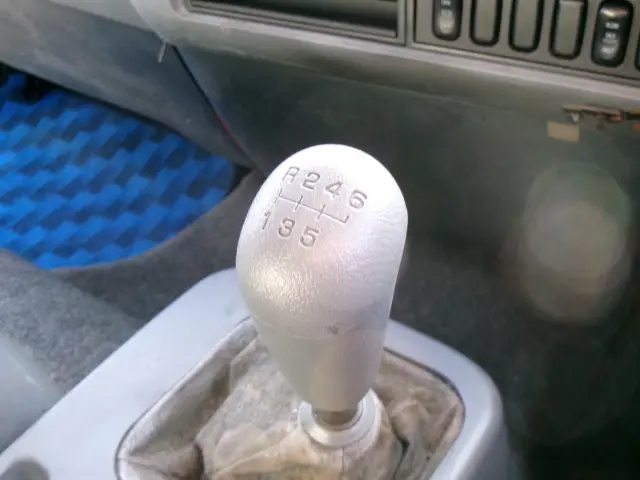 三菱 ファイター LKG-FK62FZ(2WD)の写真23