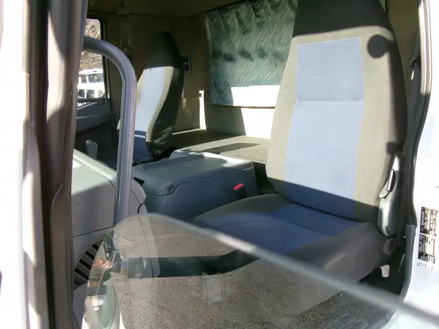 三菱 ファイター LKG-FK62FZ(2WD)の写真26