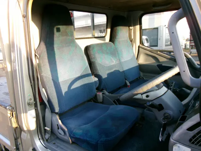 三菱 キャンターガッツ PA-FB70BB(2WD)の写真10