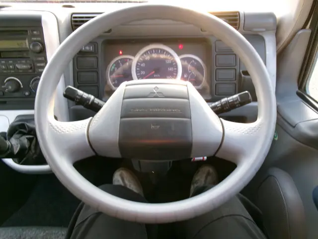 三菱 キャンターガッツ PA-FB70BB(2WD)の写真11