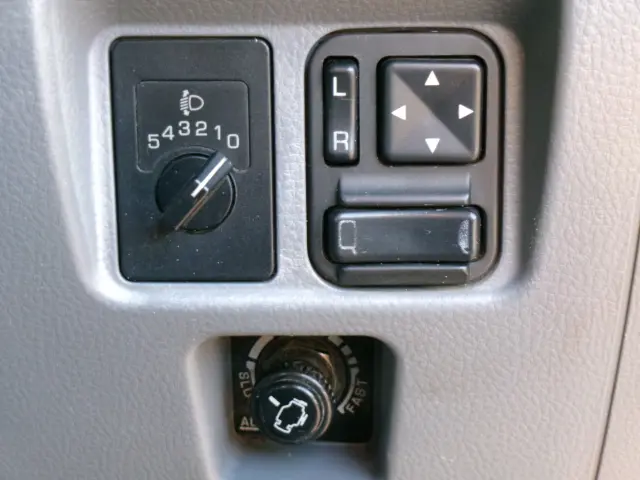 三菱 キャンターガッツ PA-FB70BB(2WD)の写真13