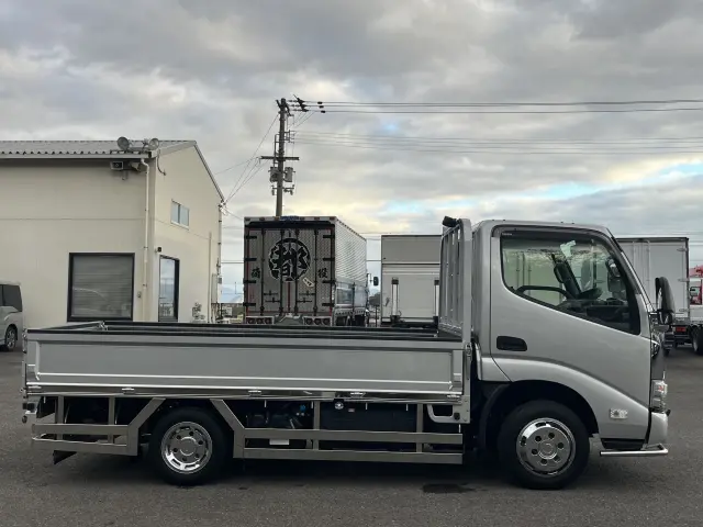 トヨタ ダイナ 2PG-GDY281(4WD)の写真10
