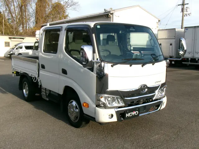 トヨタ ダイナ 2RG-XZU605(2WD)の写真2