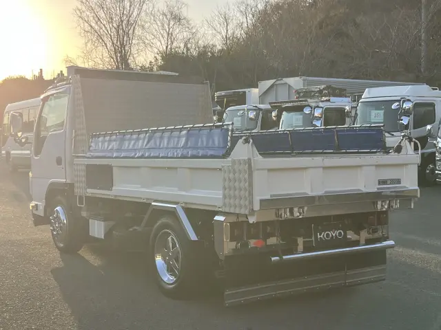 いすゞ エルフ TPG-NKR85AN(2WD)の写真5