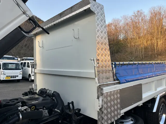 いすゞ エルフ TPG-NKR85AN(2WD)の写真32