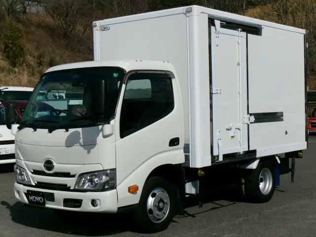日野 デュトロ 2RG-XZC605M(2WD)の写真1