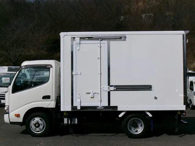 日野 デュトロ 2RG-XZC605M(2WD)の写真2