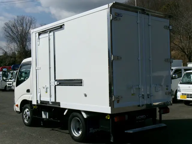 日野 デュトロ 2RG-XZC605M(2WD)の写真3