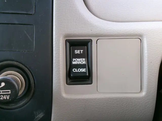 日野 デュトロ KK-XZU311T(2WD)の写真15