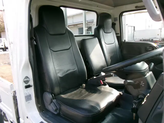 いすゞ エルフ TKG-NJR85A(2WD)の写真7