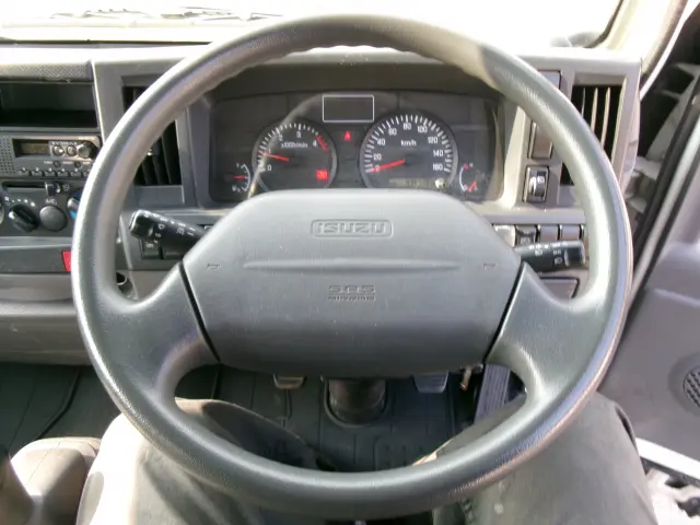 いすゞ エルフ TKG-NJR85A(2WD)の写真9