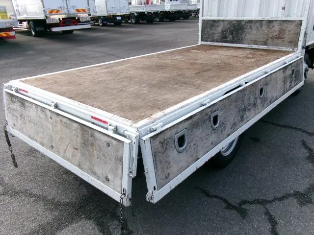 いすゞ エルフ TKG-NJR85A(2WD)の写真21