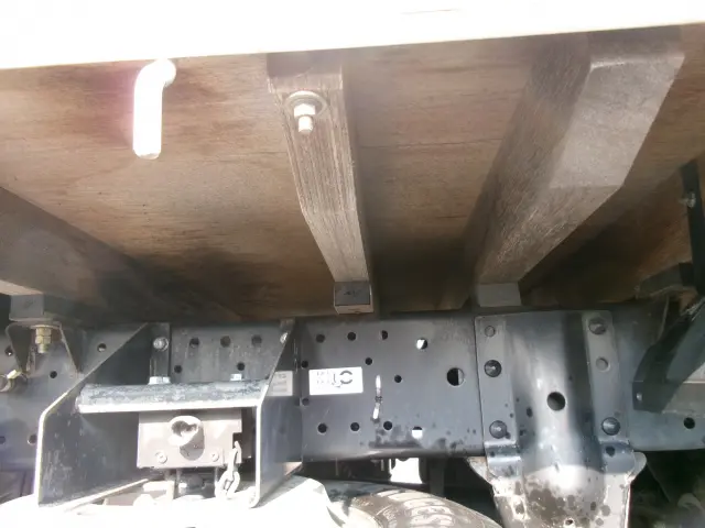 いすゞ エルフ TKG-NJR85A(2WD)の写真26