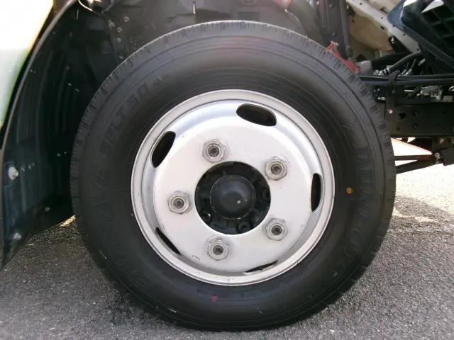 いすゞ エルフ TKG-NJR85A(2WD)の写真29