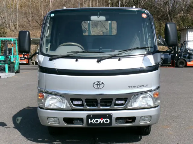 トヨタ トヨエース PB-XZU306(2WD)の写真2