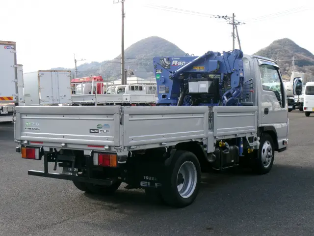 いすゞ エルフ TRG-NKR85A(2WD)の写真4