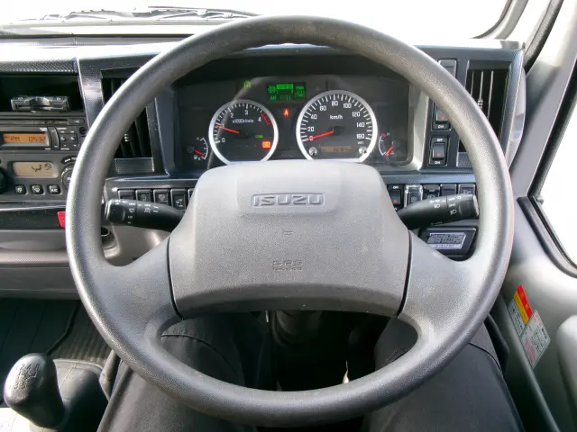 いすゞ エルフ TRG-NKR85A(2WD)の写真9