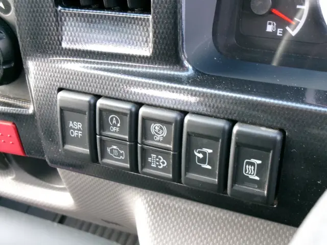 いすゞ エルフ TRG-NKR85A(2WD)の写真11