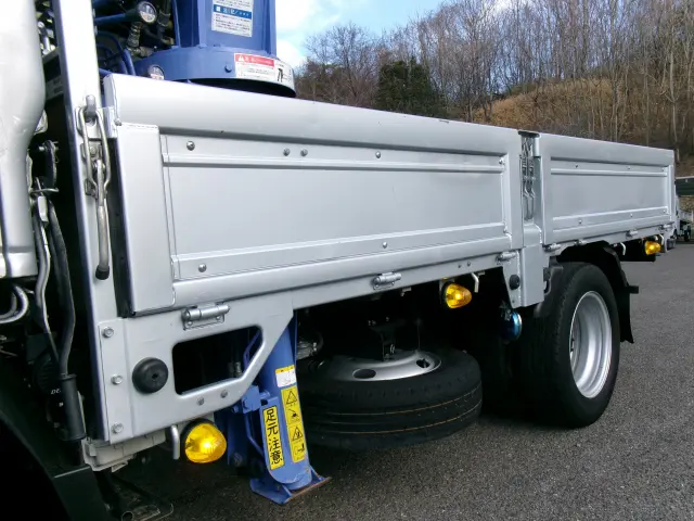 いすゞ エルフ TRG-NKR85A(2WD)の写真19