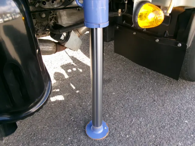 いすゞ エルフ TRG-NKR85A(2WD)の写真42