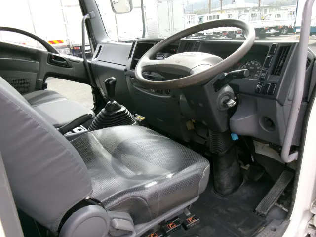 いすゞ フォワード TKG-FRR90S1(2WD)の写真9