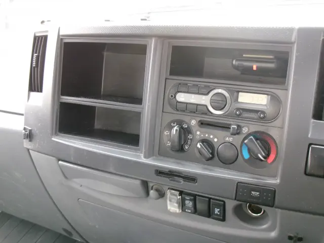 いすゞ フォワード TKG-FRR90S1(2WD)の写真14