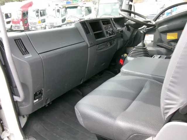 いすゞ フォワード TKG-FRR90S1(2WD)の写真16