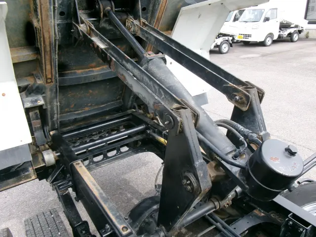 いすゞ フォワード TKG-FRR90S1(2WD)の写真33