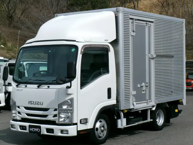 いすゞ エルフ TRG-NLR85AN(2WD)の写真1