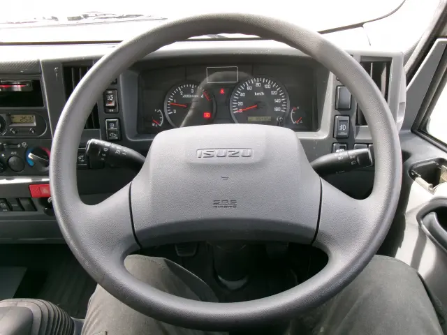 いすゞ エルフ TRG-NLR85AN(2WD)の写真11