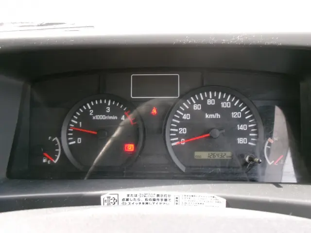 いすゞ エルフ TRG-NLR85AN(2WD)の写真12