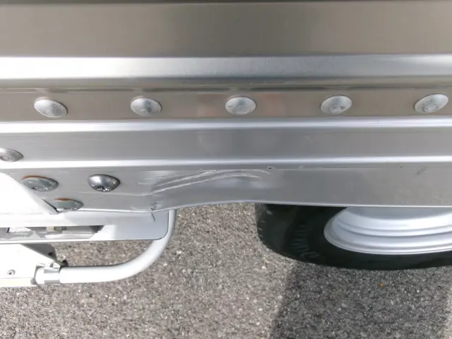 いすゞ エルフ TRG-NLR85AN(2WD)の写真22