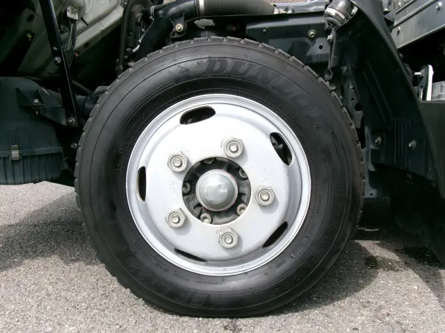 いすゞ エルフ TRG-NLR85AN(2WD)の写真30