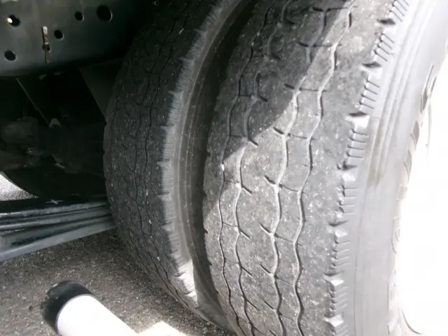 いすゞ エルフ TRG-NLR85AN(2WD)の写真33