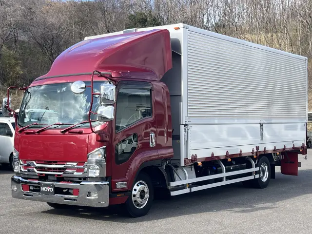 いすゞ フォワード 2RG-FRR90T2(2WD)の写真1