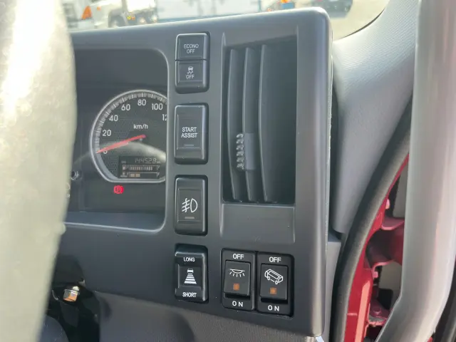 いすゞ フォワード 2RG-FRR90T2(2WD)の写真13