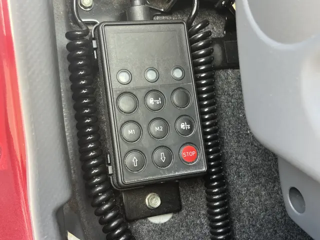 いすゞ フォワード 2RG-FRR90T2(2WD)の写真18