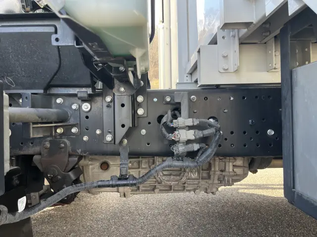 いすゞ フォワード 2RG-FRR90T2(2WD)の写真42