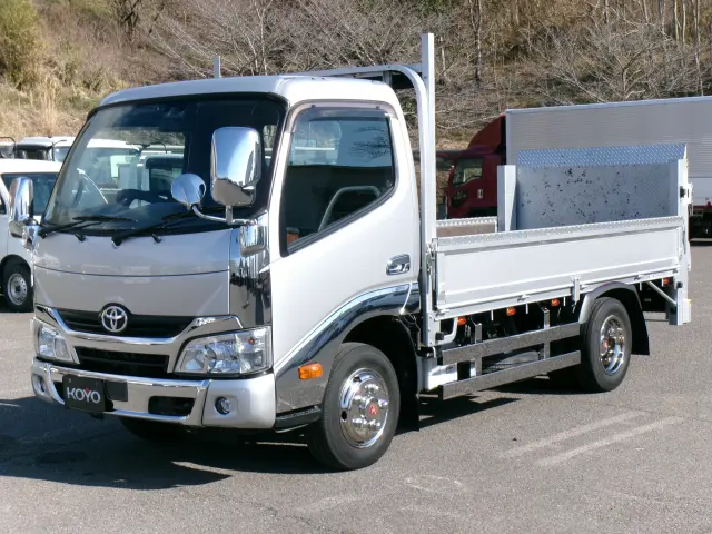 トヨタ トヨエース TPG-XZU645(2WD)の写真1