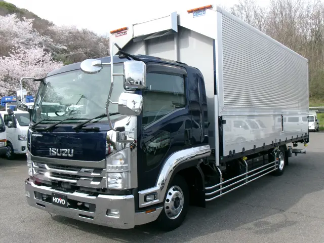 いすゞ フォワード 2RG-FRR90T2(2WD)の写真1