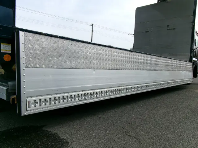 いすゞ フォワード 2RG-FRR90T2(2WD)の写真27