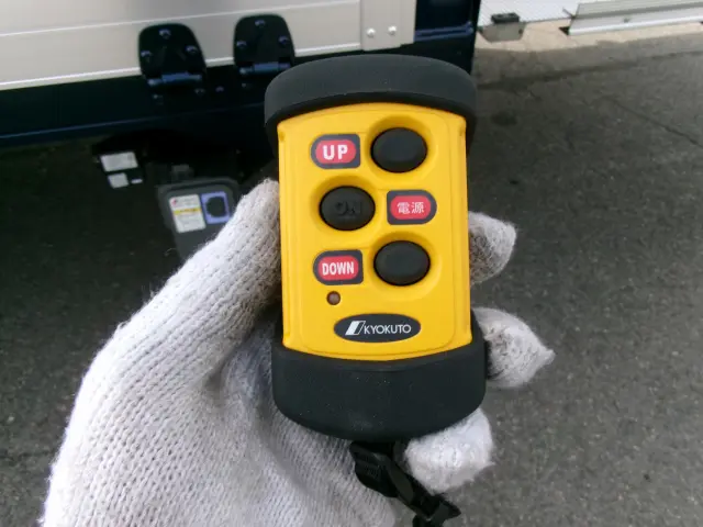 いすゞ フォワード 2RG-FRR90T2(2WD)の写真39