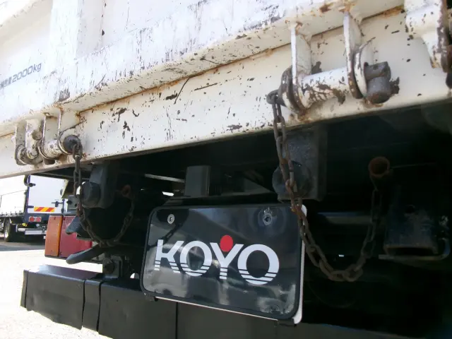 いすゞ エルフ TKG-NJR85AD(2WD)の写真22