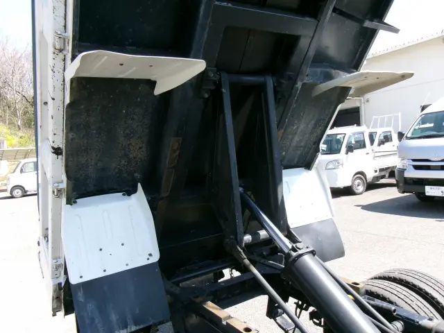 いすゞ エルフ TKG-NJR85AD(2WD)の写真26